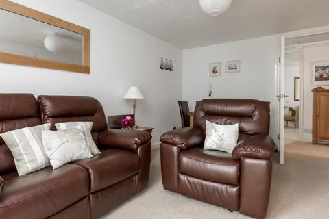 1 bedroom apartment to rent, Catalina Drive, Poole