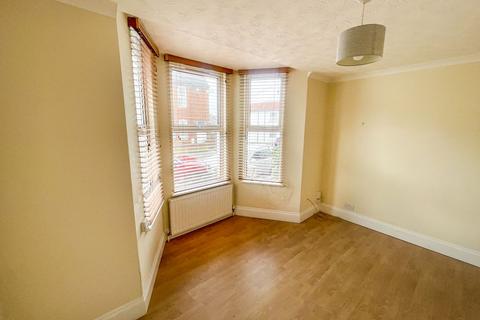 2 bedroom flat for sale, 51 Queens Road, Aldershot, Hampshire, GU11 3JE