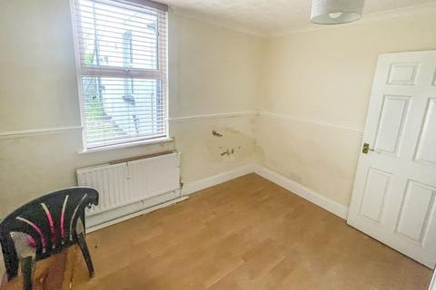 2 bedroom flat for sale, 51 Queens Road, Aldershot, Hampshire, GU11 3JE