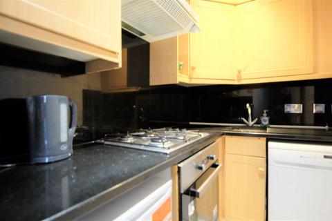 2 bedroom apartment to rent, Blenheim Terrace, St John's Wood NW8