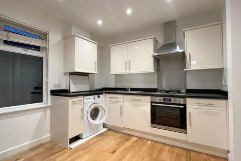 1 bedroom flat to rent, Wavertree Road, London SW2