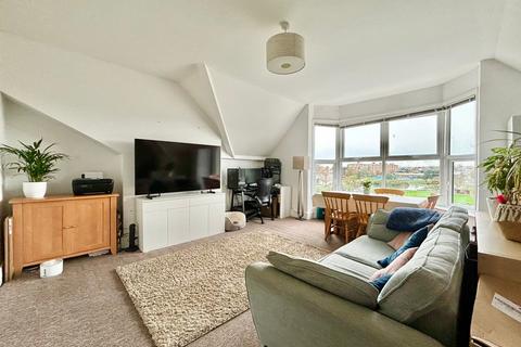 2 bedroom flat for sale, Park Road, Bexhill-on-Sea, TN39