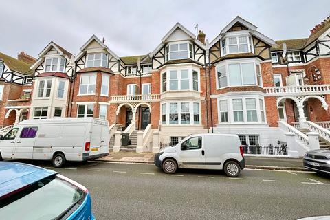 Basement Flat, 19 Park Road, Bexhill-on-sea, TN39 3HZ