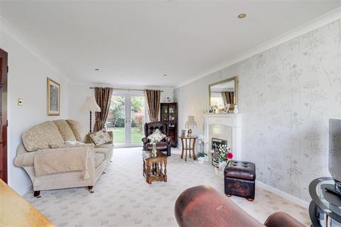 5 bedroom detached house for sale, Elterwater Drive, Gamston NG2