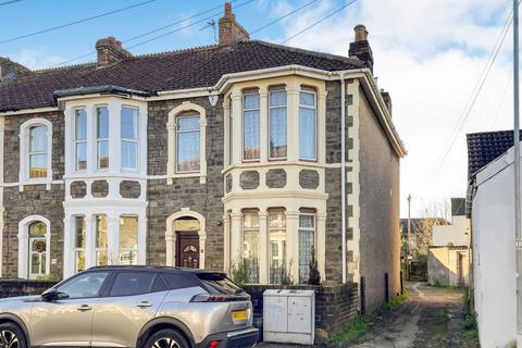 2 bedroom end of terrace house for sale, 2 Seymour Road, Staple Hill, Bristol, Avon, BS16 4TG