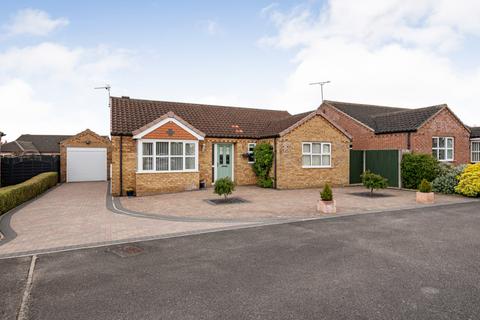 2 bedroom detached bungalow for sale, Headland Way, Navenby, Lincoln, Lincolnshire, LN5