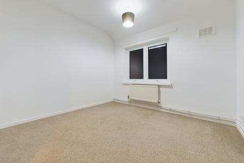 2 bedroom maisonette to rent, The Slade Greens, Leicester, LE2