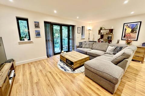 2 bedroom apartment for sale, Glenferness Avenue, Talbot Woods, Bournemouth, BH4