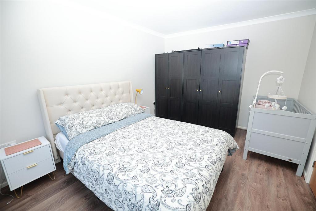 R6  3842.jpg