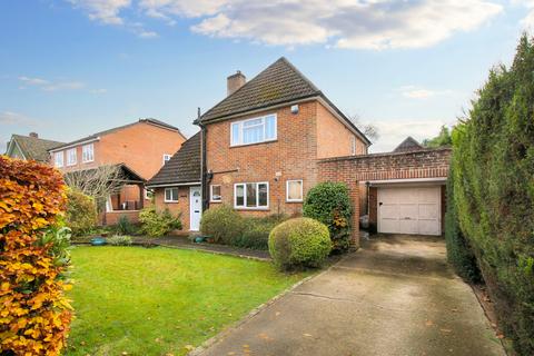 3 bedroom detached house for sale, Revelstoke Avenue,  Farnborough, GU14