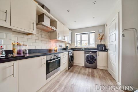 2 bedroom terraced house for sale, Lancaster Avenue, Carbrooke