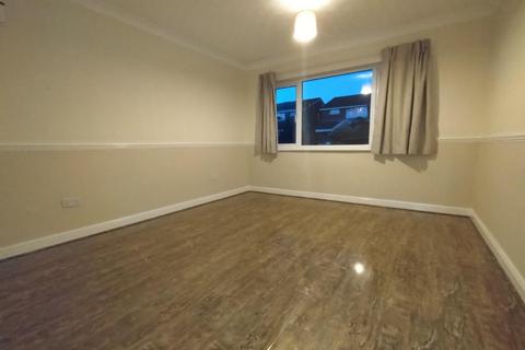 2 bedroom maisonette to rent, Kington Way, Birmingham B33 8PU