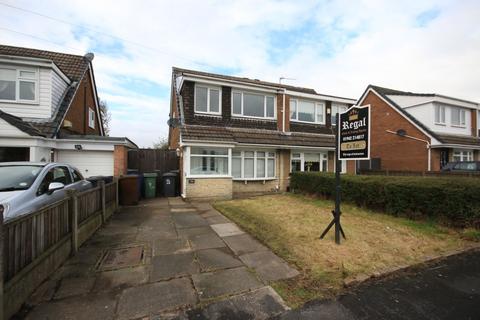 3 bedroom semi-detached house for sale, Lincoln Drive, Ashton-In-Makerfield, Wigan, WN4 9HX