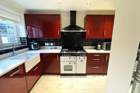 16 Fennel Grove, Peterlee, SR8 3TQ
