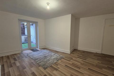 2 bedroom flat for sale, 8 Norwich Avenue, Bournemouth BH2