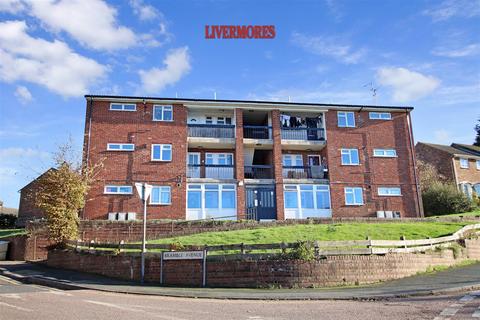 3 bedroom flat for sale, Beacon Drive, Bean, Dartford