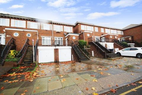 3 bedroom end of terrace house for sale, Lantern Close, Wembley, Middlesex HA0