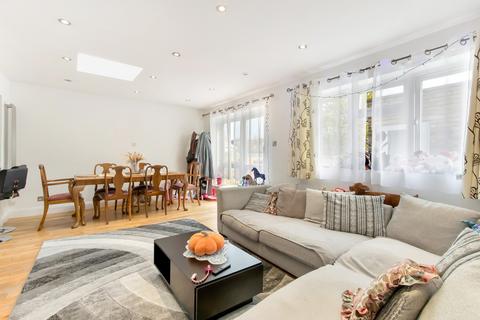 2 bedroom maisonette for sale, Hadley Road, Barnet, EN5