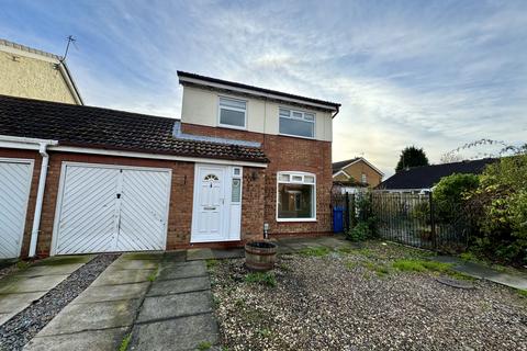 3 bedroom link detached house for sale, Baroness Close, Hull, HU6 9UB