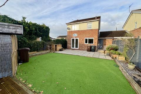 4 Baroness Close, Hull, HU6 9UB