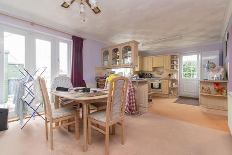 2 bedroom semi-detached bungalow for sale, Westlands Road, Herne Bay, CT6