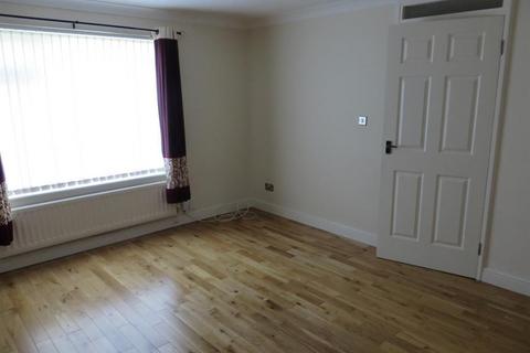 2 bedroom flat to rent, Valley Road, Middlesbrough, , TS4 2RX