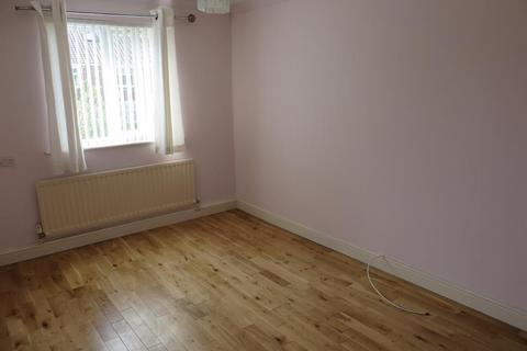 2 bedroom flat to rent, Valley Road, Middlesbrough, , TS4 2RX