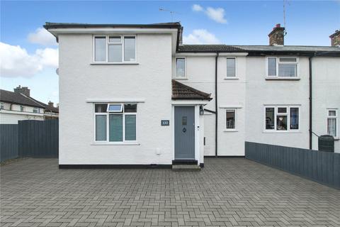 4 bedroom semi-detached house for sale, Manchester Drive, Leigh-on-Sea, Essex, SS9