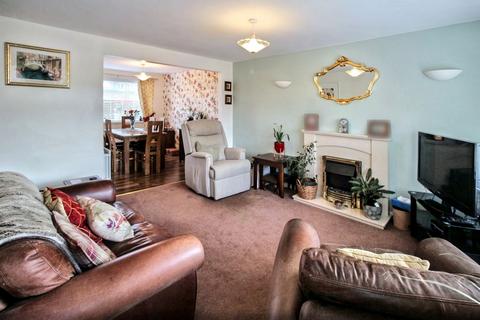 3 bedroom terraced house for sale, Englefield Close, Kingston Park, Newcastle Upon Tyne, Tyne & Wear, NE3 2TT