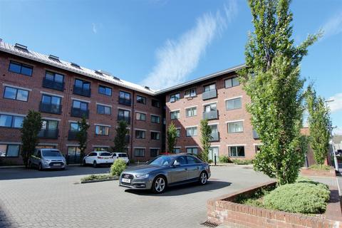 2 bedroom apartment to rent, Markham Quay, Chesterfield S41