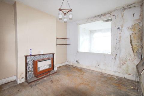 3 bedroom end of terrace house for sale, 29 Westbury Road, Southend-on-Sea, Essex, SS2 4DW