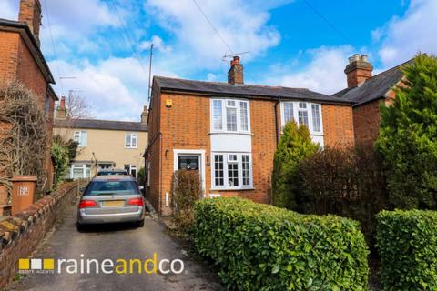 2 bedroom house to rent, High Street, Codicote