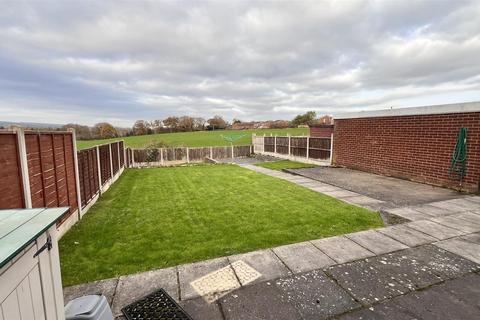 2 bedroom semi-detached bungalow to rent, Offa, Chirk, Wrexham