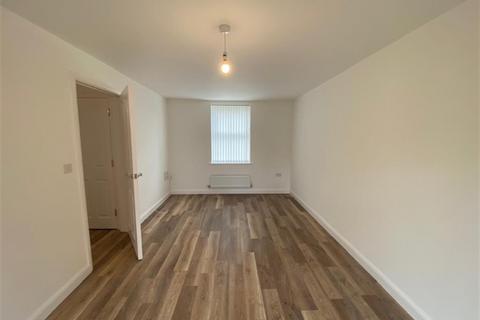 3 bedroom detached house to rent, Taylor Way, Lichfield