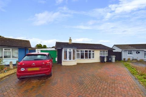 2 bedroom detached bungalow for sale, Hall Leas Drive, Sutton-On-Sea LN12