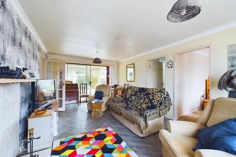 2 bedroom detached bungalow for sale, Hall Leas Drive, Sutton-On-Sea LN12