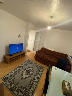 1 bedroom flat to rent, London, IG11 