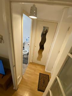 1 bedroom flat to rent, London, IG11 