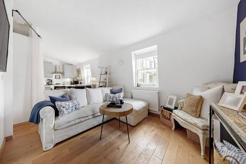 1 bedroom flat for sale, Wellington House, Pensbury Place, Battersea, 390-388 Wandsworth Road, SW8