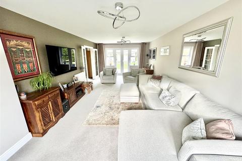 29 Fennel Road, Portishead, Bristol, BS20 7AR