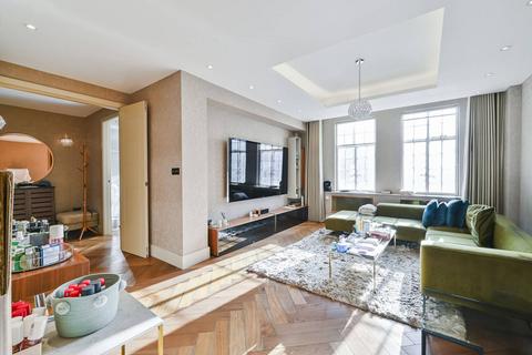 2 bedroom flat for sale, Curzon Street, Mayfair, London, W1J