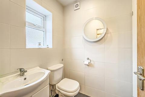 141 Warren Drive, Hornchurch, RM12 4QU