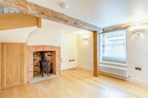 1 bedroom house to rent, Setchells Yard, West Street, Oundle