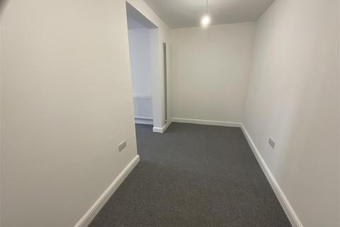 1 bedroom flat to rent, North Marine Road, Scarborough