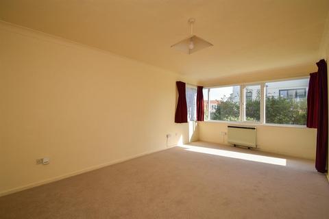 2 bedroom flat for sale, Archery Road, St. Leonards-On-Sea