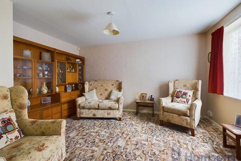 3 bedroom end of terrace house for sale, Hutchings Close, Sittingbourne, Kent, ME10 3QA