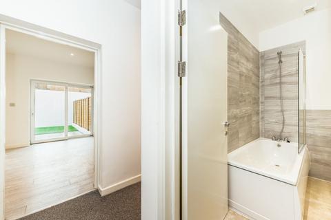 2 bedroom flat for sale, Campbell Road, Croydon, CR0