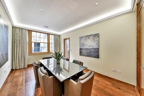 3 bedroom house for sale, Chesham Mews, London