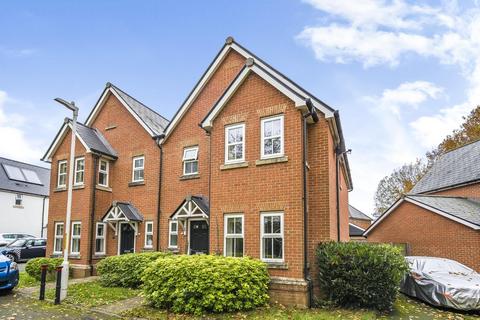 3 bedroom semi-detached house for sale, Furley Close, Kennington, Ashford TN24