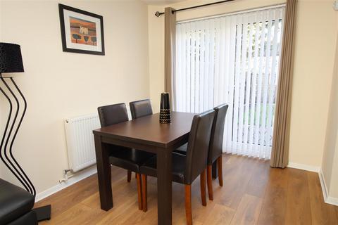 3 bedroom end of terrace house for sale, Chatsworth Road, Dartford